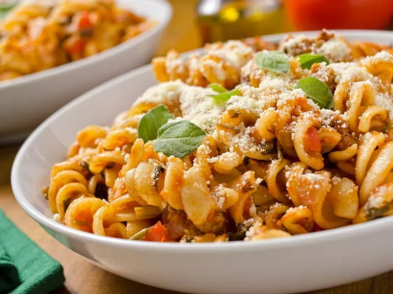 Astuces et variations pour une recette de pâtes et poulet parfaite à chaque fois