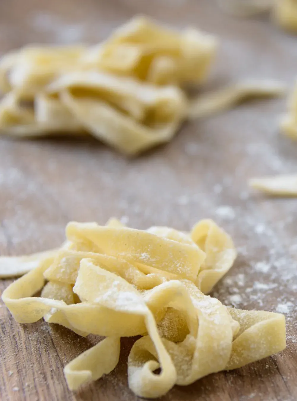 Comment faire des pâtes alimentaires : la technique à la main