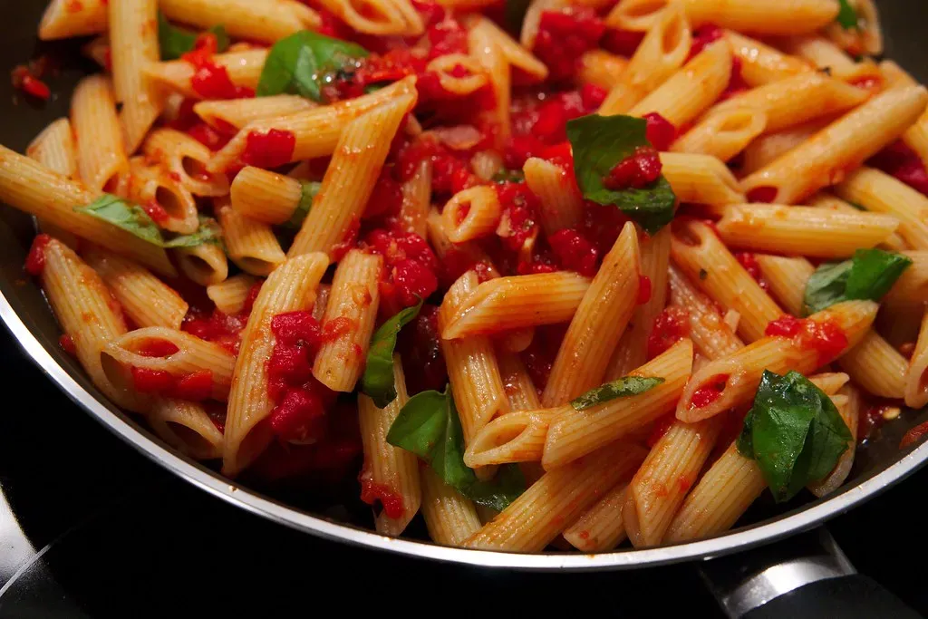Décrypter le plat de pâtes d'origine italienne mots fléchés : Pourquoi c'est un défi ?