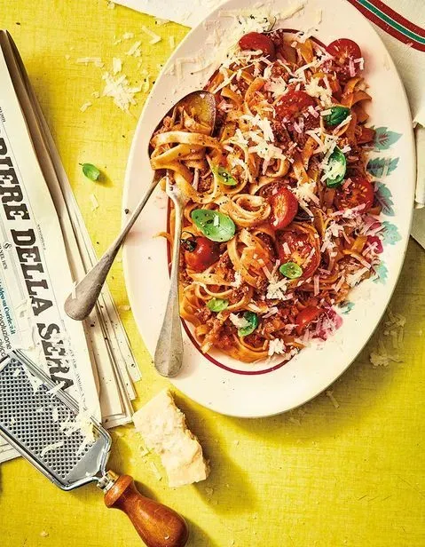 Les ingrédients clés pour un plat de pâtes d'origine italienne authentique