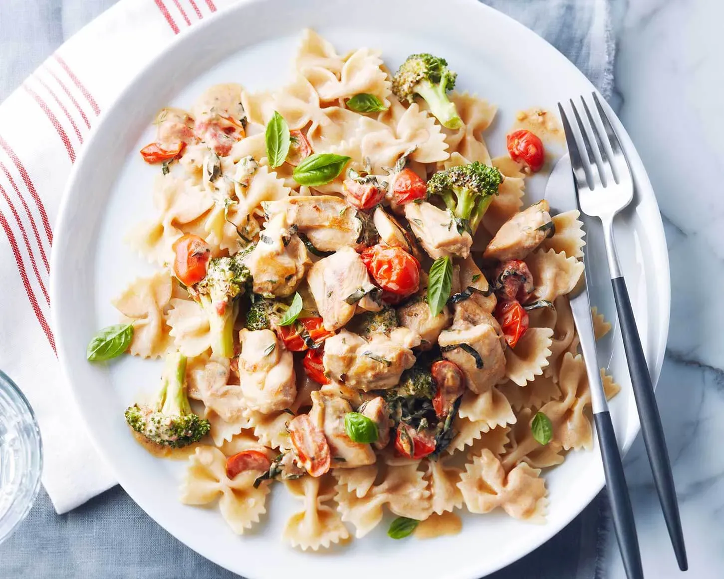 Les recettes de pâtes au poulet crémeuses : Un classique indémodable