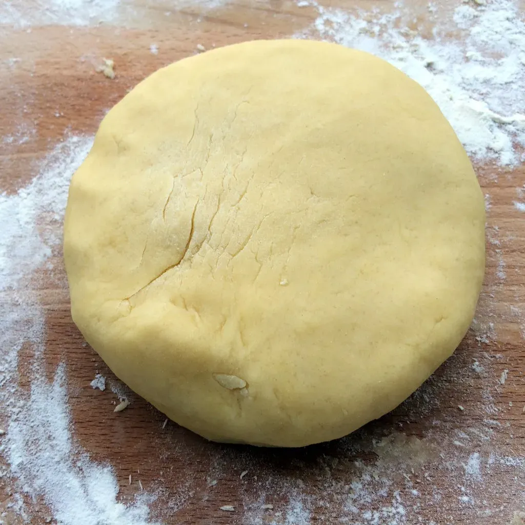 Les recettes de pâtes brisées classiques : pas à pas facile