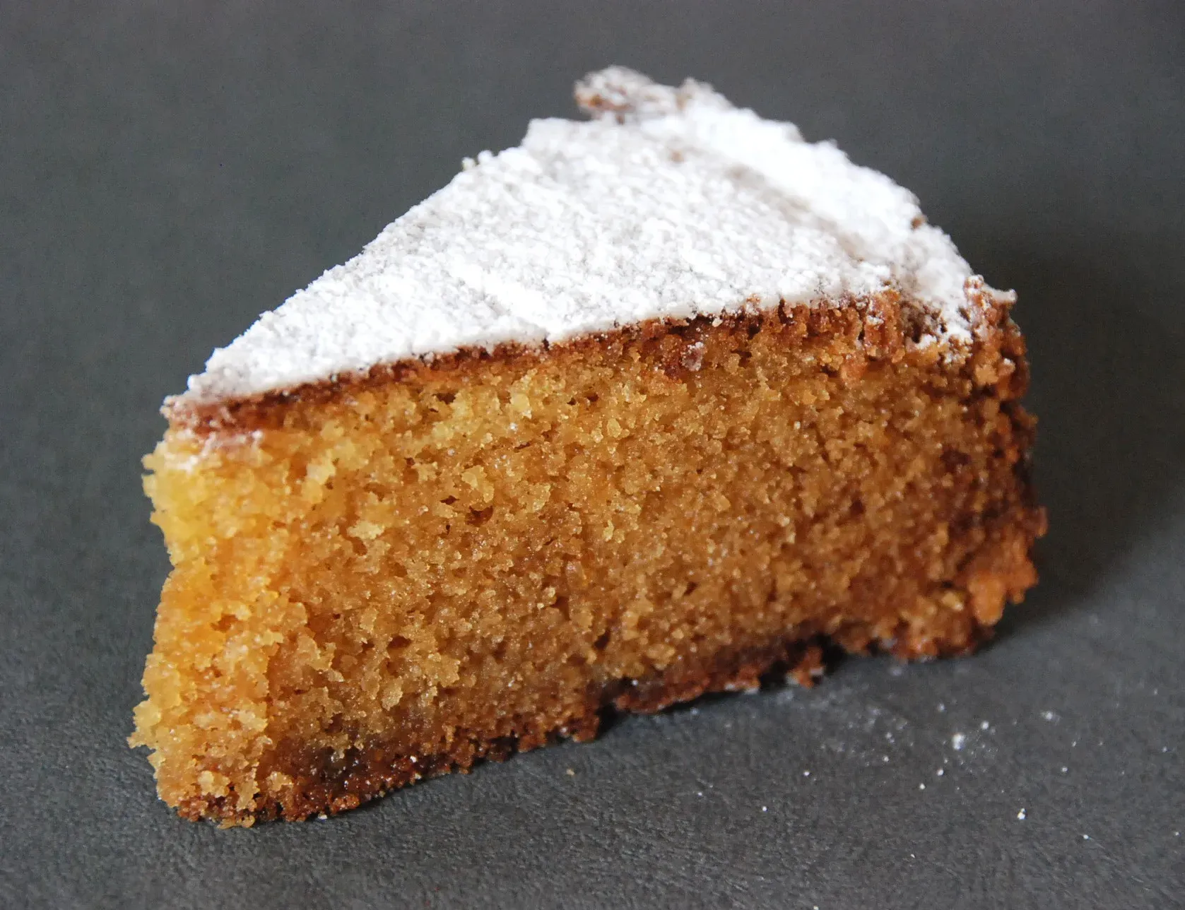 Pourquoi faire sa pâte d'amande maison pour recouvrir un gâteau ?