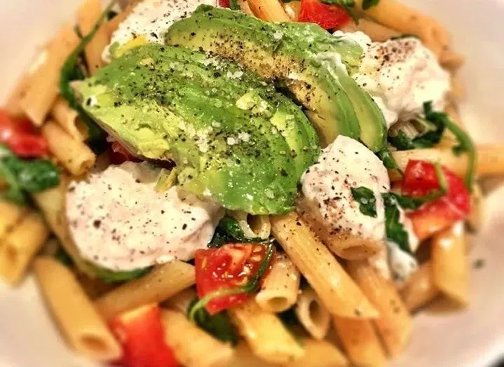 Pourquoi la recette salade de pâtes avant course est votre alliée ?
