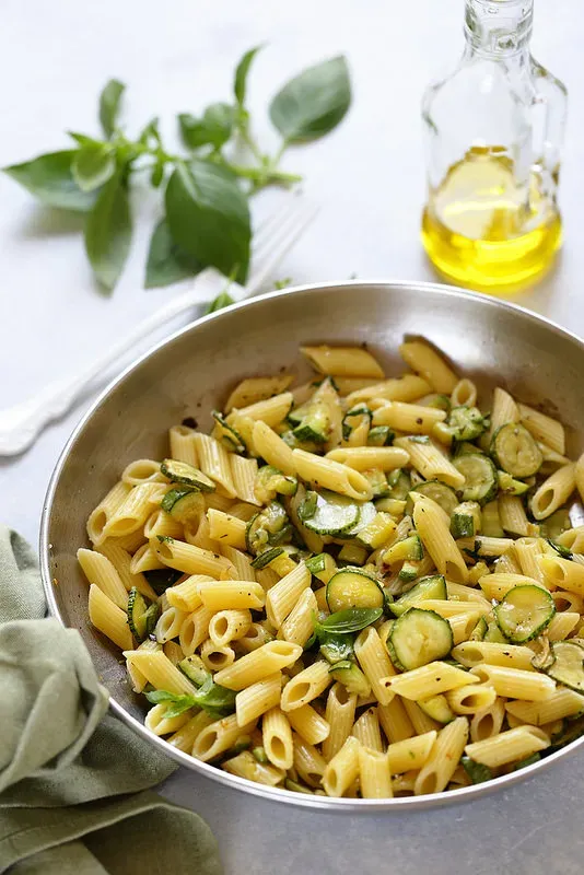 Questions fréquentes sur la recette de pâtes et courgettes